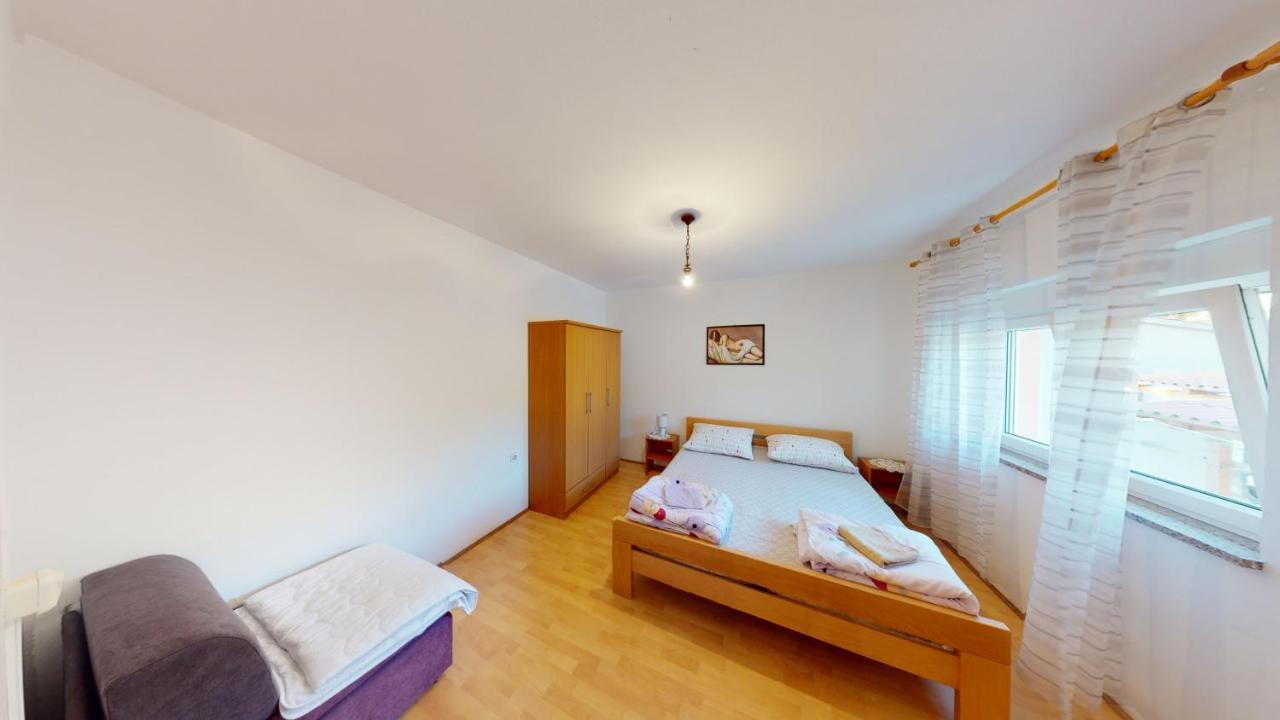 Jaska & Jelica House Apartments Metajna Exterior photo